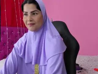 AishaAmin's Live Sex Cam Show