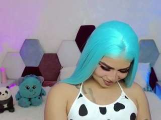 miss-adriana from CamSoda