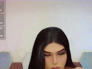 curvy  tease  asshole...