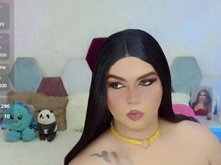 miss-adriana Live Webcam on CamSoda