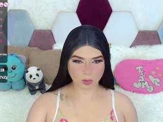 miss-adriana Live Webcam on CamSoda