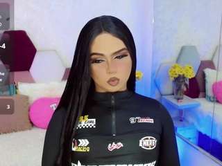 miss-adriana
