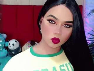 miss-adriana Live Webcam on CamSoda