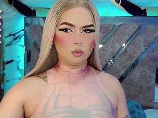 miss-adriana