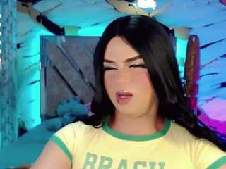 miss-adriana
