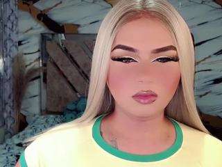 miss-adriana