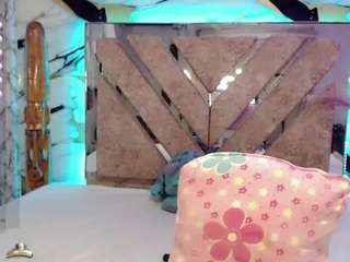 miss-adriana live cam