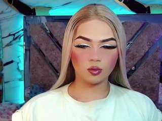 miss-adriana