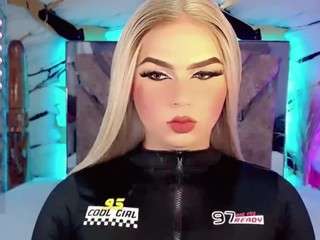 miss-adriana live cam preview