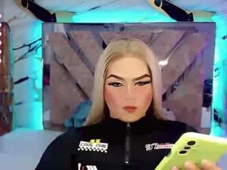miss-adriana