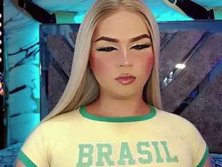 miss-adriana