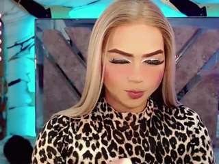 miss-adriana