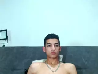 oliverttwink1's Live Sex Cam Show