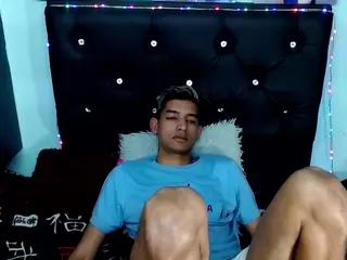 oliverttwink1's Live Sex Cam Show