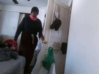 sensuale's CamSoda show and profile