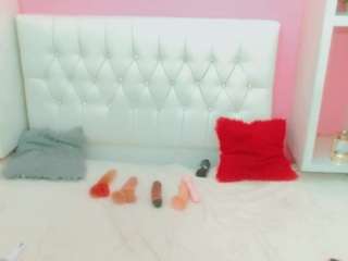 sharon-sex's CamSoda show and profile