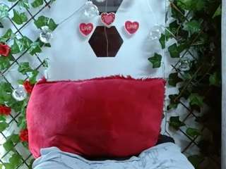 wonderfulltitys-mia