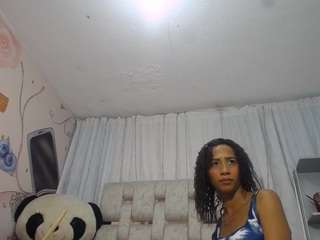 emmasweet1 Live Webcam on CamSoda