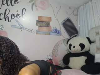 emmasweet1 Live Webcam on CamSoda