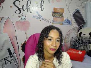 emmasweet1 Live Webcam on CamSoda