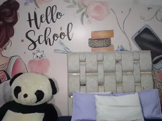 EMMASWEET1's Live Sex Cam Show