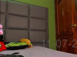 vaiin-sexual Live Webcam on CamSoda