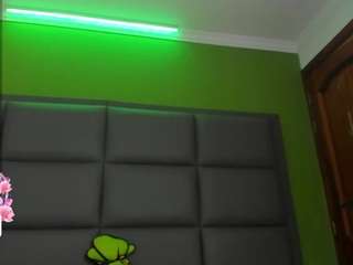 vaiin-sexual Live Webcam on CamSoda