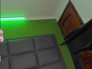 vaiin-sexual Live Webcam on CamSoda