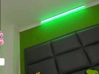 vaiin-sexual Live Webcam on {site_name}