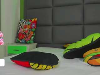 vaiin-sexual Live Webcam on CamSoda