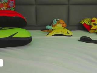 vaiin-sexual webcam model