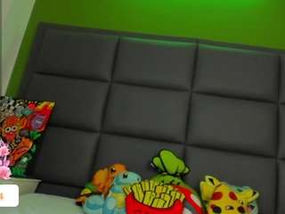 le modèle vaiin-sexual est en webcam porno dans un show sur le site camsoda, il possède les tags suivants: anal-toys,average,young-adult,teen-18,tease,tattoos,smoking,orgasm,no drinking,gape,brown eyes,black hair,big cock,big balls,big tits,hd,latin