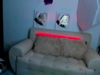 ailynred webcam
