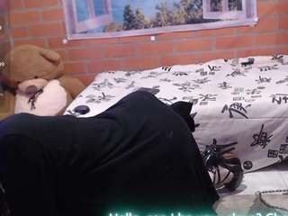 foxy-pet Live Webcam on CamSoda