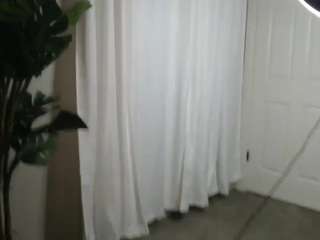 ladyparis webcam