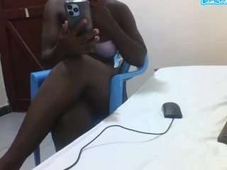 loveeqin Live Webcam on CamSoda