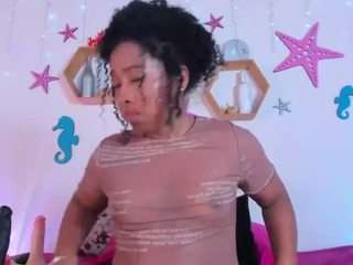 tanisha-curly