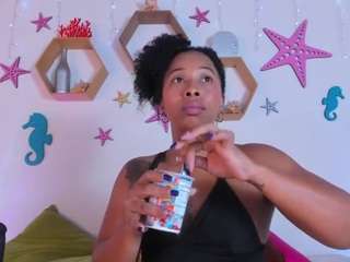 tanisha-curly