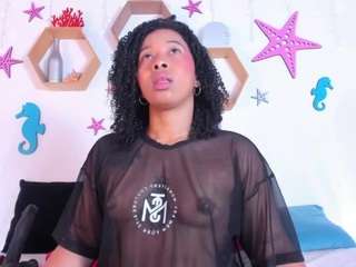 tanisha-curly