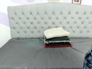 briyithmena Live Webcam on CamSoda