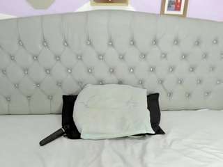 briyithmena Live Webcam on CamSoda