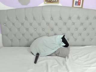 briyithmena Live Webcam on CamSoda