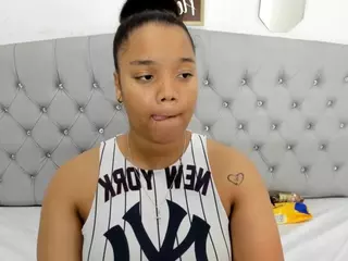 BRIYITHMENA's Live Sex Cam Show