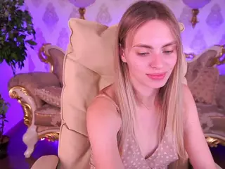 ChloeBrightt's Live Sex Cam Show