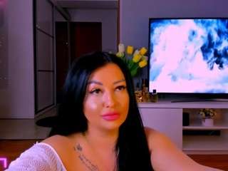 eringloria from camsoda