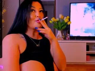 Eringloria's Live Sex Cam Show