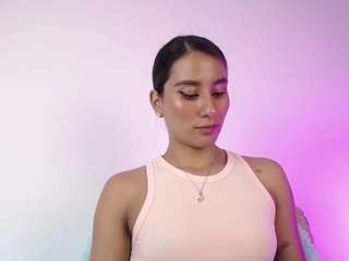 magic-varenka Live Webcam on CamSoda