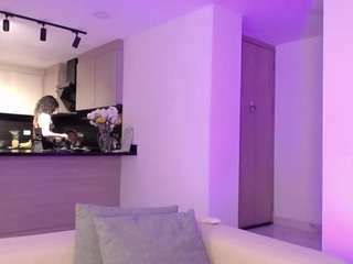 Varenka-ivanova live cam preview