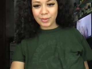 mysecretslutoncam1