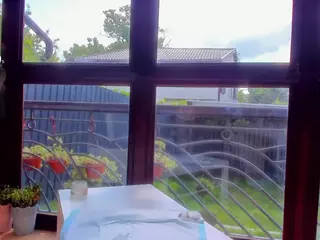 1munique's Live Sex Cam Show